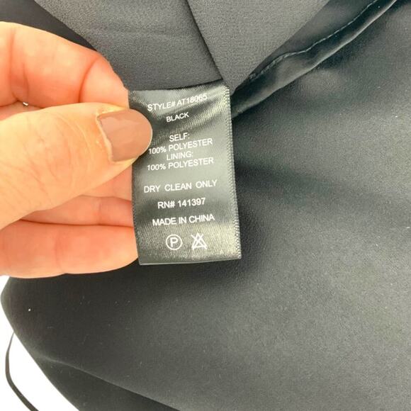 ASTR The Label Asymmetric Hem One-Shoulder Top Black Size XS NWOT $65 MSRP - Picture 6 of 8